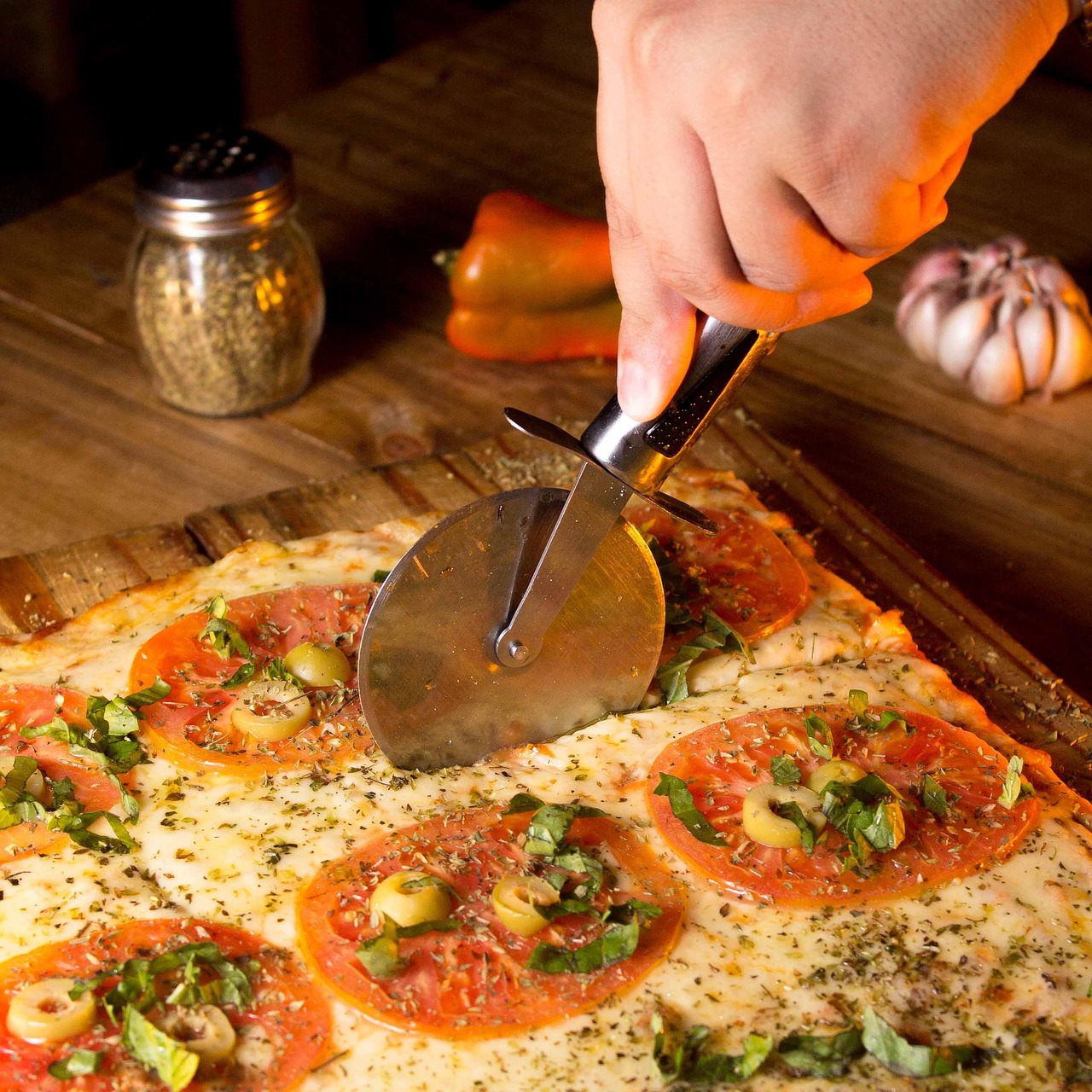 红豆电信实名账号：比亚迪学院app详情下载教程